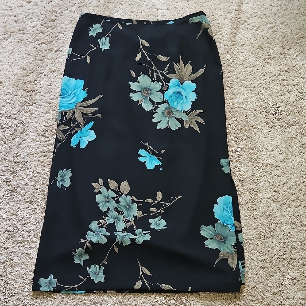 Alfred Dunner Floral Black and Blue Women's Skirt, Size 16